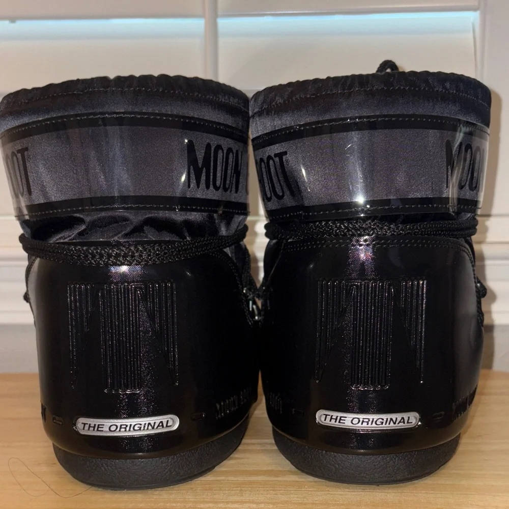 Moon Boot ICON LOW GLANCE BLACK SATIN BOOTS - Picture 6 of 13